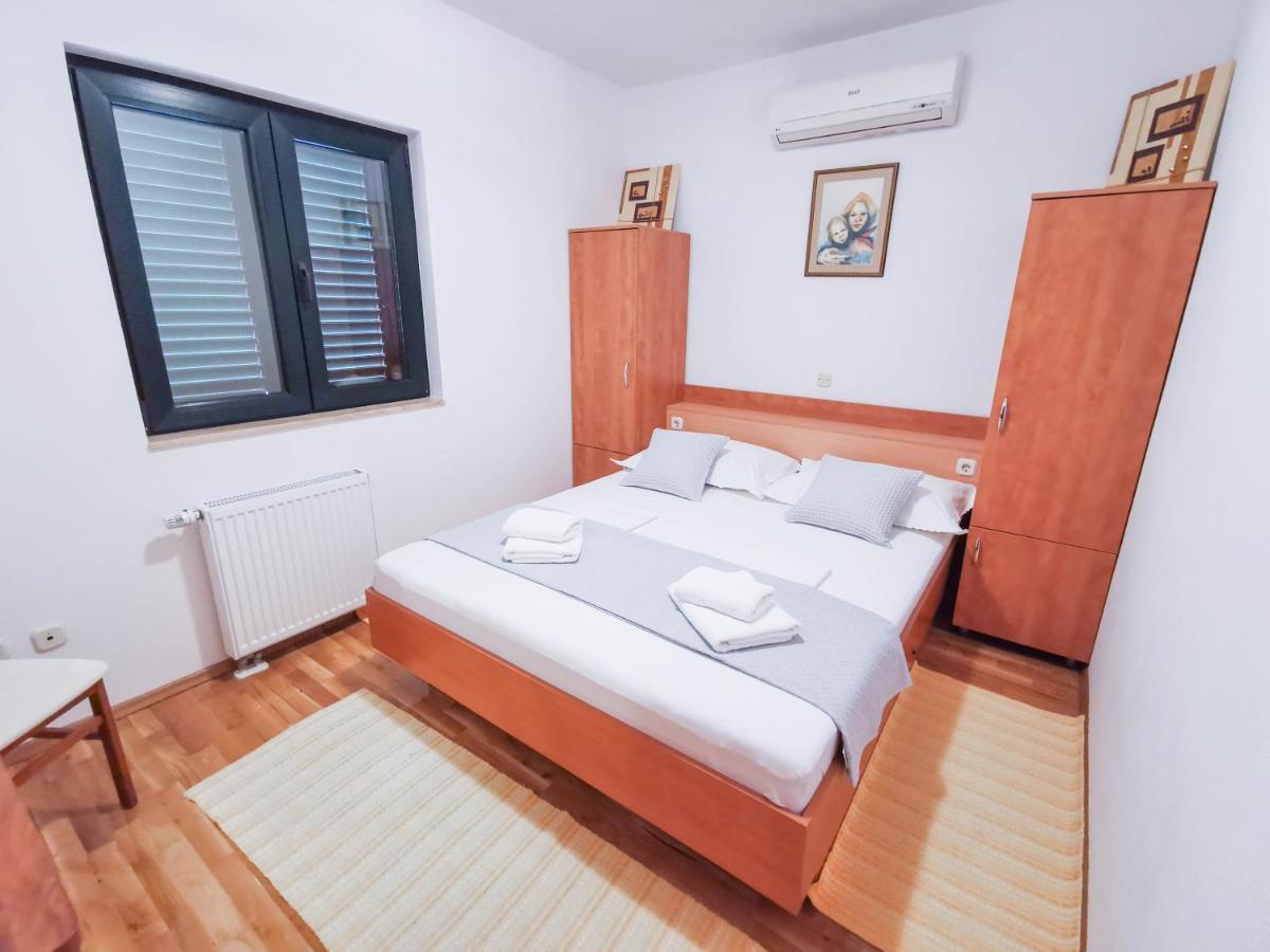 Apartments Vukovic Vanja Makarska Kültér fotó