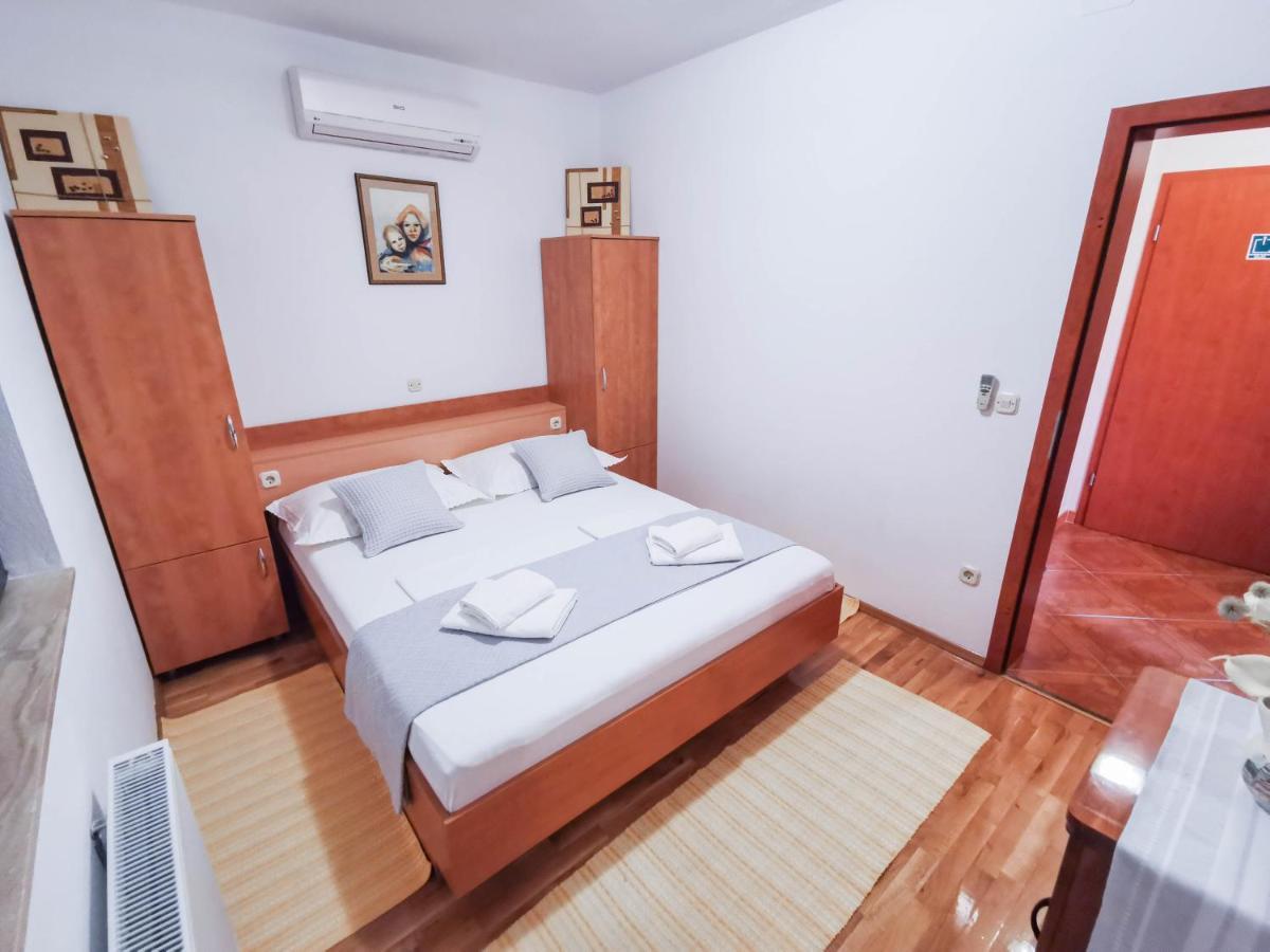 Apartments Vukovic Vanja Makarska Kültér fotó