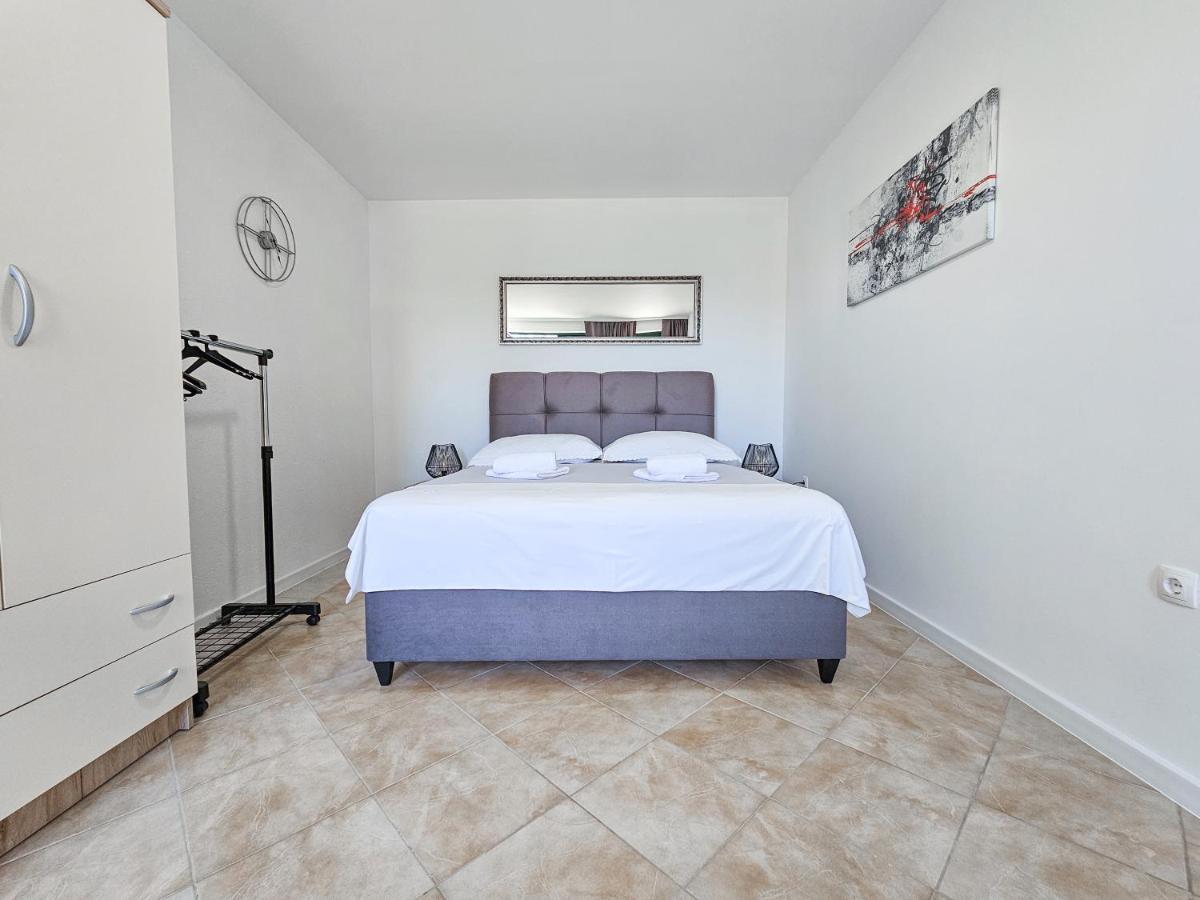Apartments Vukovic Vanja Makarska Kültér fotó