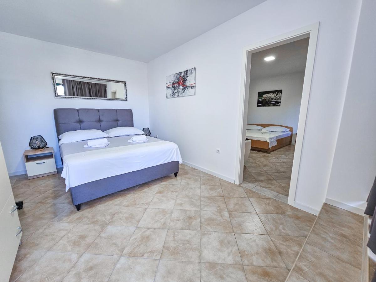 Apartments Vukovic Vanja Makarska Kültér fotó